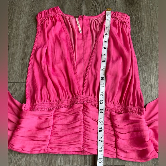 Free People Fuschia Pink Deep V-neck Wrap Tie Waist Satin Crop Top Size M - Picture 9 of 12